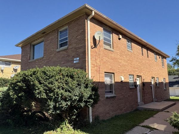 7156 W Appleton AVENUE, Unit 7158, Milwaukee, WI 53216