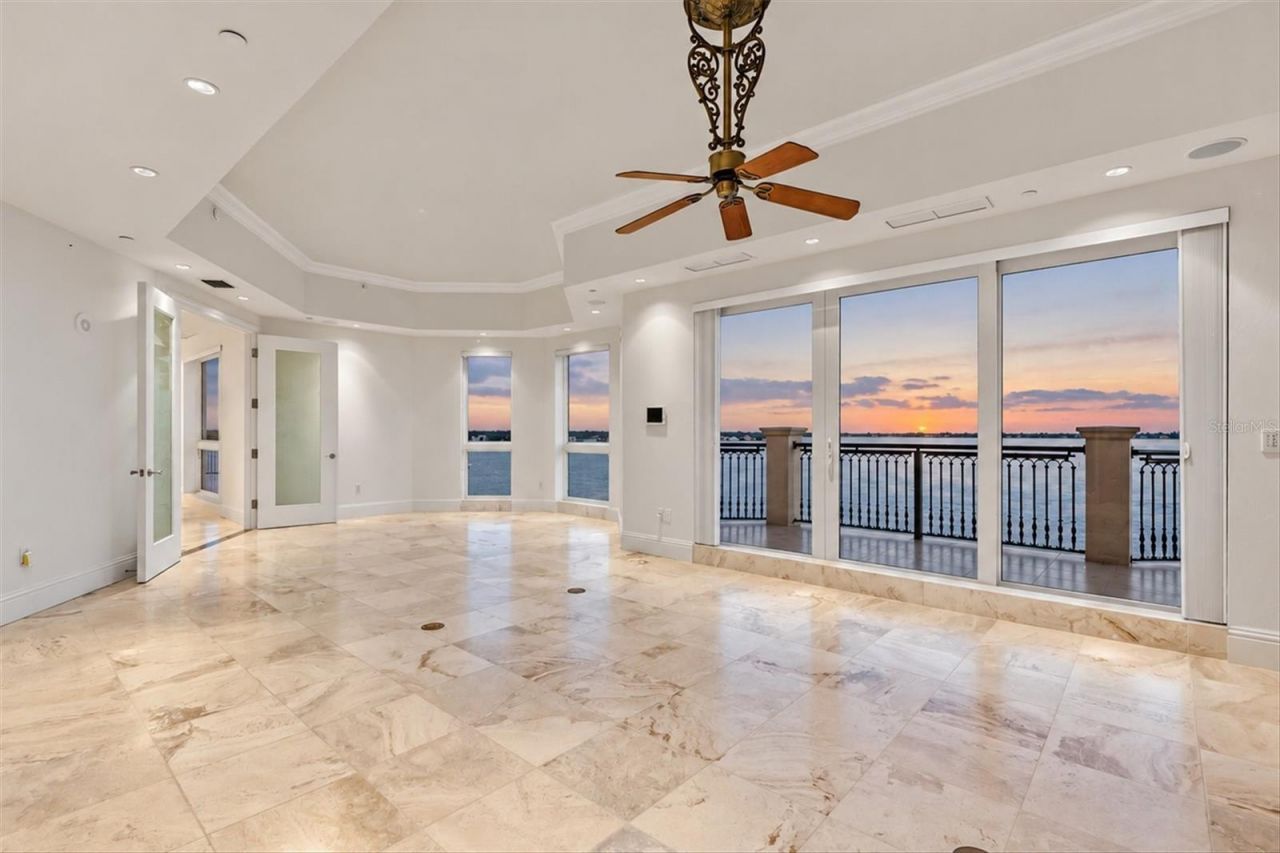420 Golden Gate Point, Unit 700, Sarasota, FL 34236 Photo