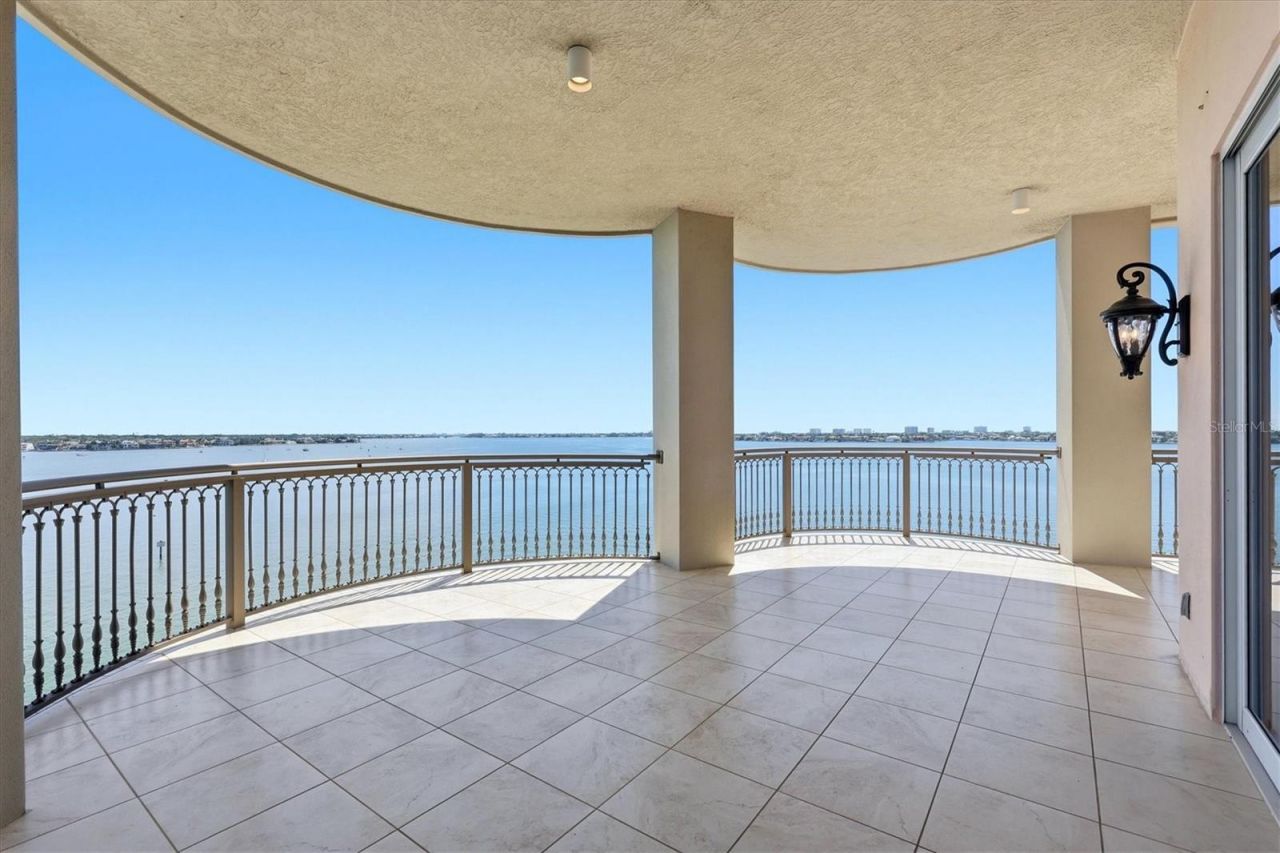 420 Golden Gate Point, Unit 700, Sarasota, FL 34236 Photo