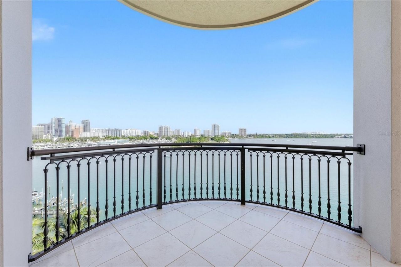 420 Golden Gate Point, Unit 700, Sarasota, FL 34236 Photo