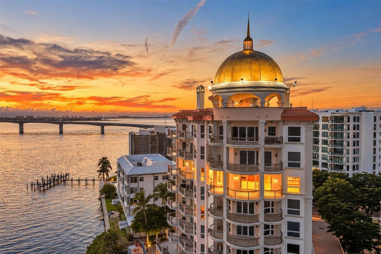 420 Golden Gate Point, Unit 700, Sarasota, FL 34236 Photo