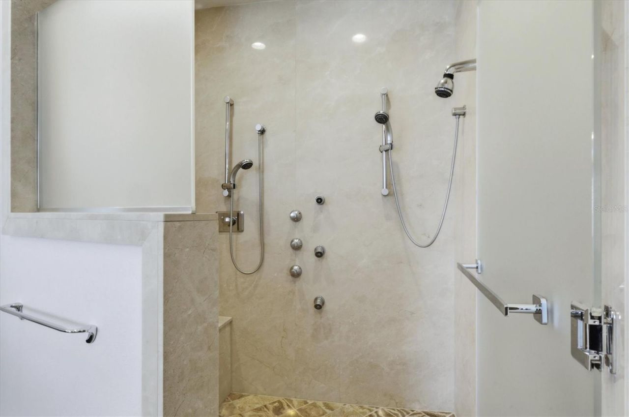 420 Golden Gate Point, Unit 700, Sarasota, FL 34236 Photo