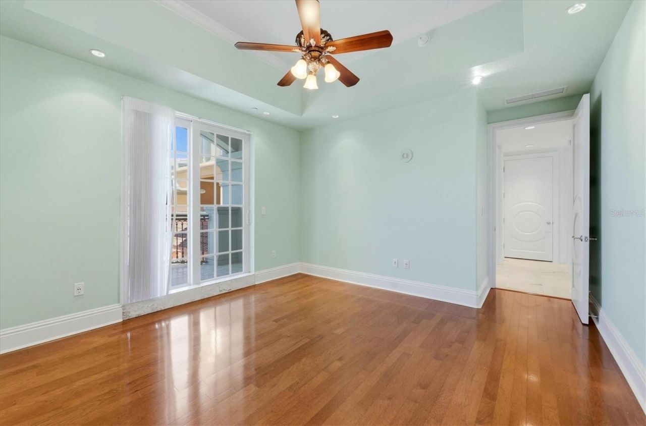 420 Golden Gate Point, Unit 700, Sarasota, FL 34236 Photo