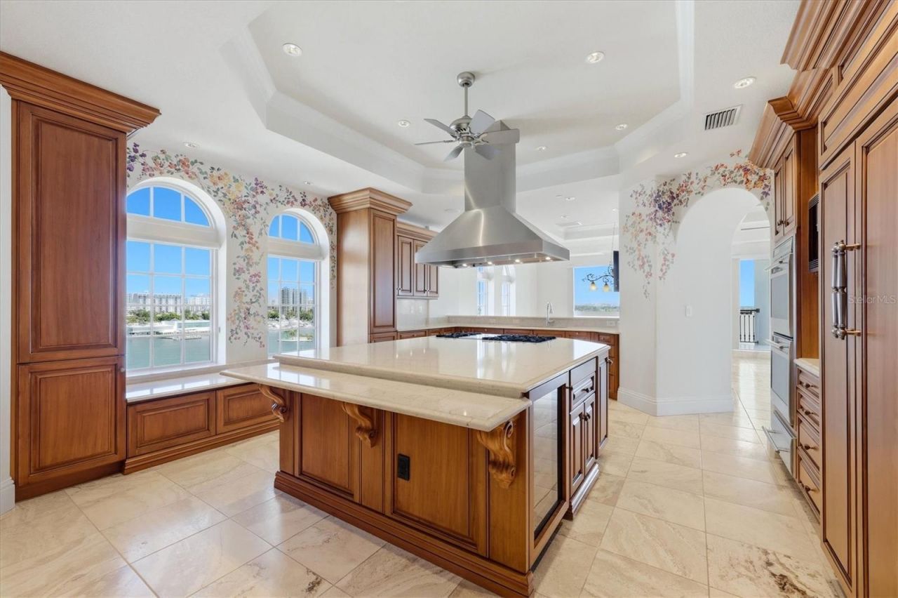 420 Golden Gate Point, Unit 700, Sarasota, FL 34236 Photo