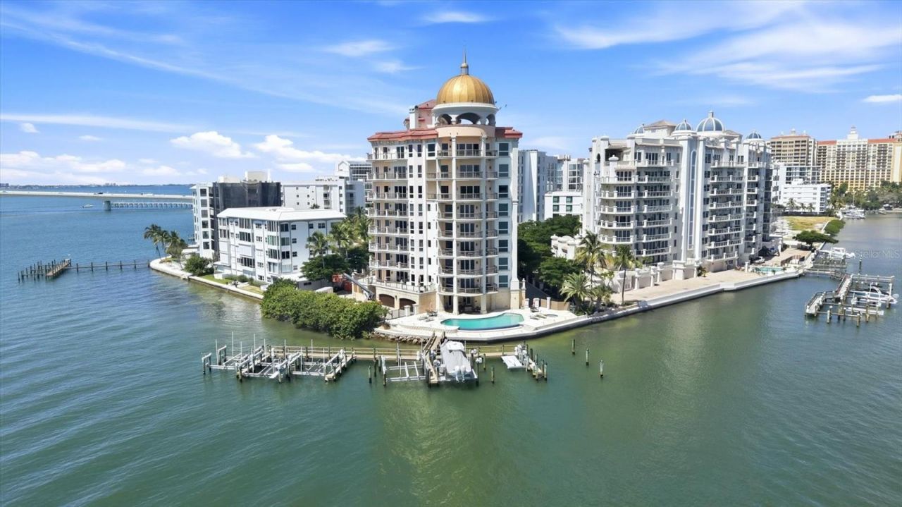 420 Golden Gate Point, Unit 700, Sarasota, FL 34236 Photo