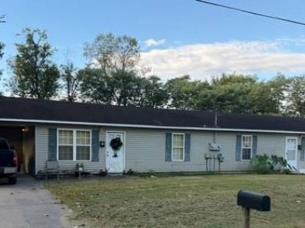 906 & 908 Mott , New Madrid, MO 63869