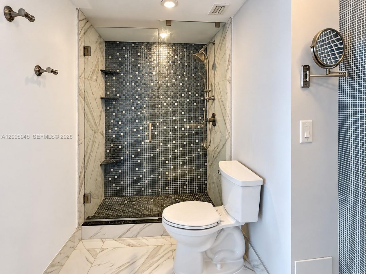 300 Bayview Dr, Unit 2014, Sunny Isles Beach, FL 33160 Photo