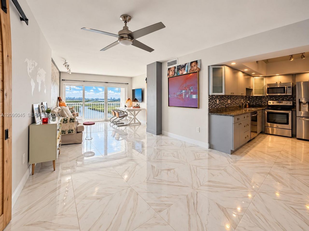 300 Bayview Dr, Unit 2014, Sunny Isles Beach, FL 33160 Photo