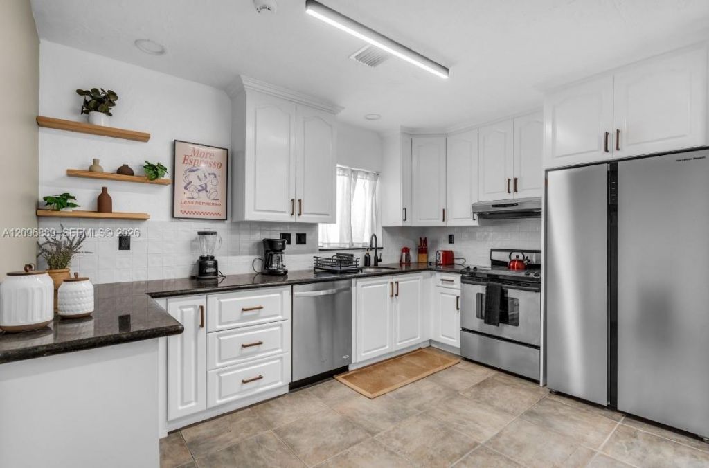3225 SW 58th Ave , Unit FRONT, Miami, FL 33155 Photo