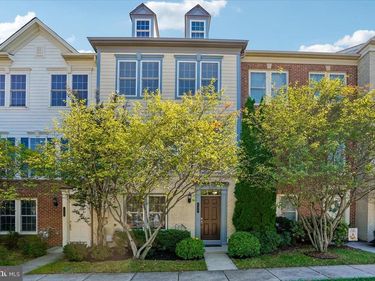 149 GREAT LAUREL SQUARE SE, LEESBURG, VA 20175