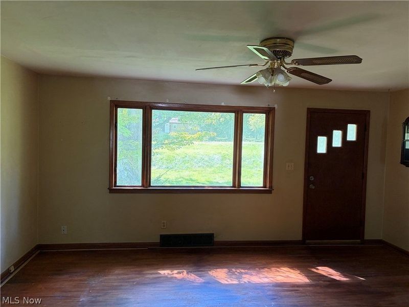 1235 E Turkeyfoot Lake Road, Akron, OH 44312 Photo 3