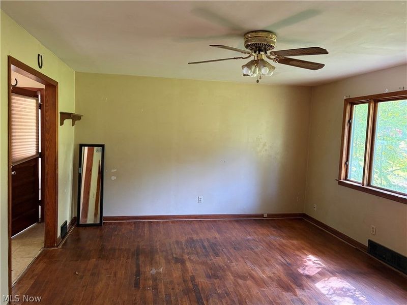 1235 E Turkeyfoot Lake Road, Akron, OH 44312 Photo 4