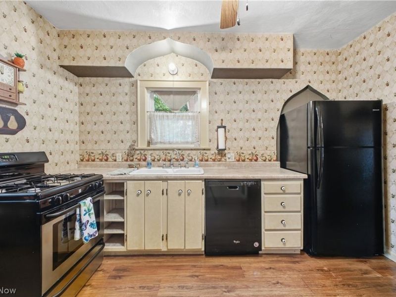24 Overlook Boulevard, Struthers, OH 44471 Photo 12