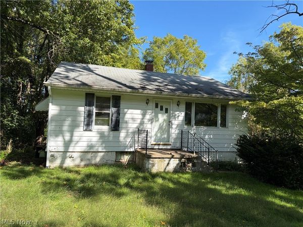 1235 E Turkeyfoot Lake Road , Akron, OH 44312