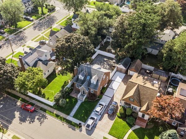 800 Wesley Street, North Baldwin, NY 11510