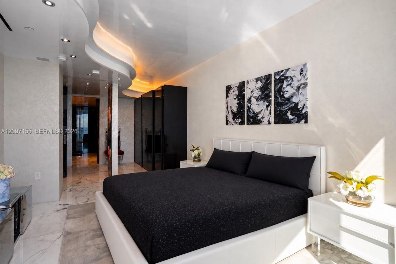 17121 Collins Ave, Unit 4203, Sunny Isles Beach, FL 33160 Photo