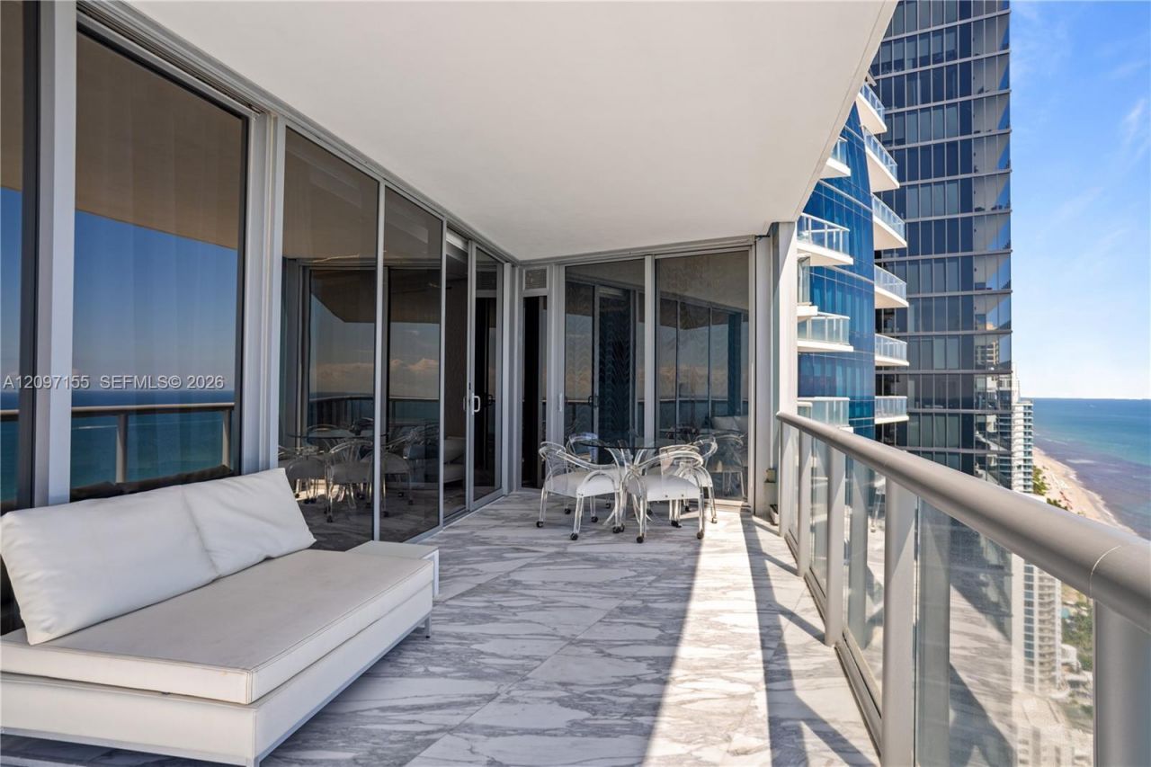 17121 Collins Ave, Unit 4203, Sunny Isles Beach, FL 33160 Photo