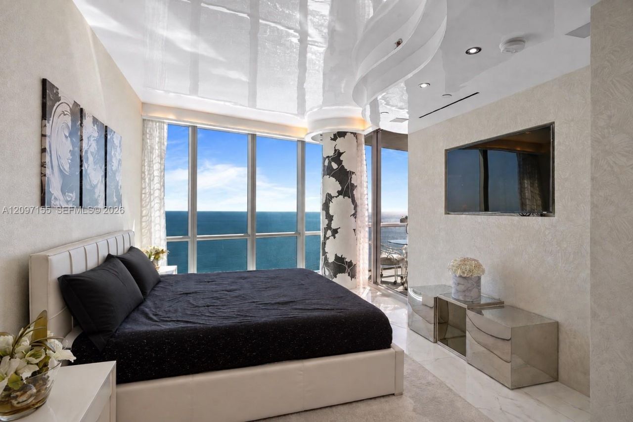 17121 Collins Ave, Unit 4203, Sunny Isles Beach, FL 33160 Photo