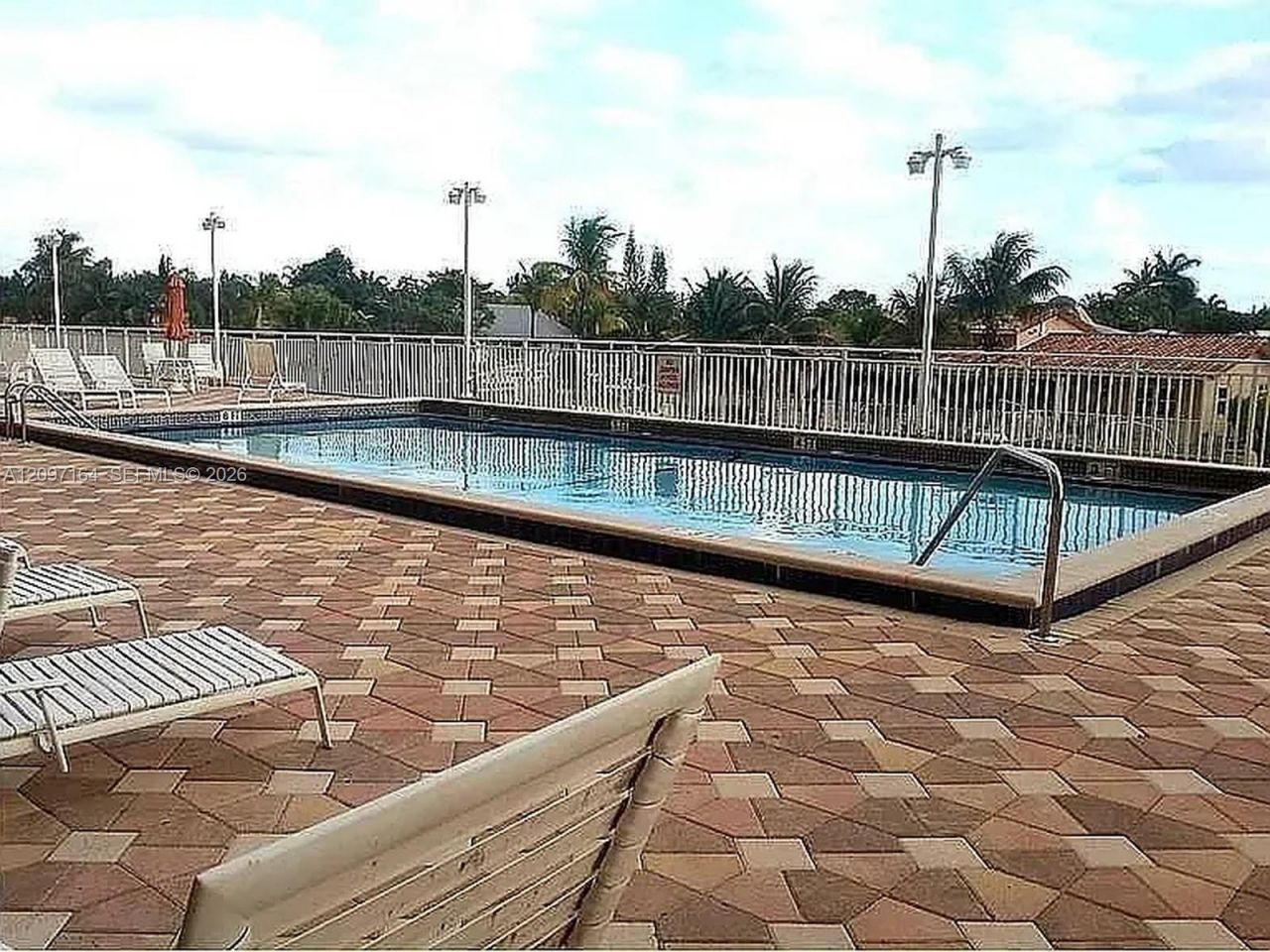 2450 NE 135th St , Unit 208, North Miami, FL 33181 Photo