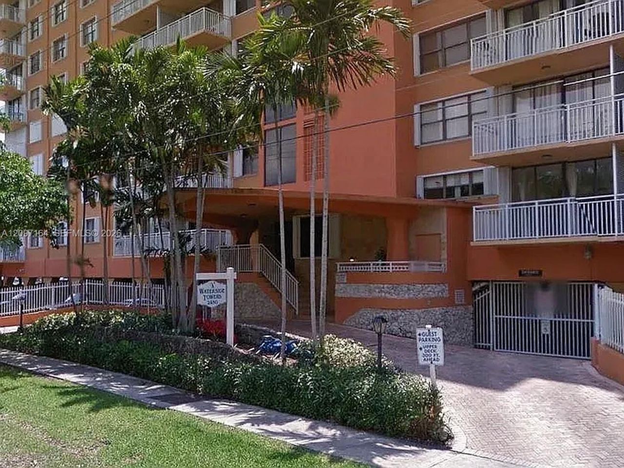2450 NE 135th St , Unit 208, North Miami, FL 33181 Photo