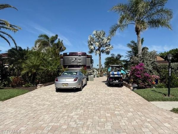 4593 Southern Breeze DR , NAPLES, FL 34114