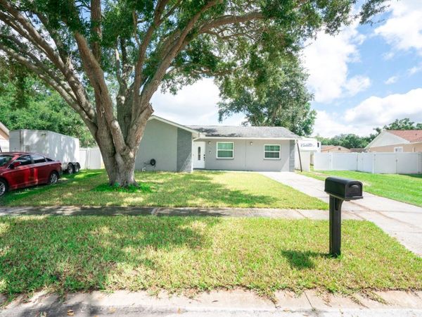 13915 BRIDGEPORT DRIVE , TAMPA, FL 33625