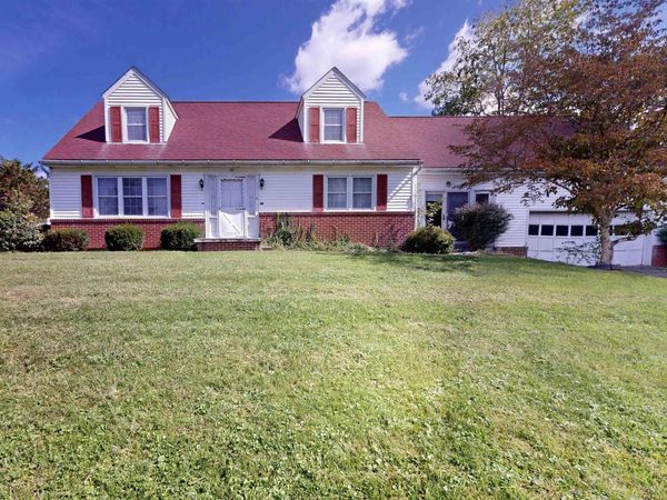 147 REDWOOD Street, Grafton, WV 26354