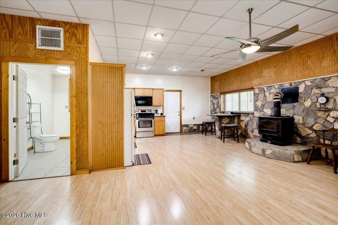 2657 Pine Log Road  Photo 22