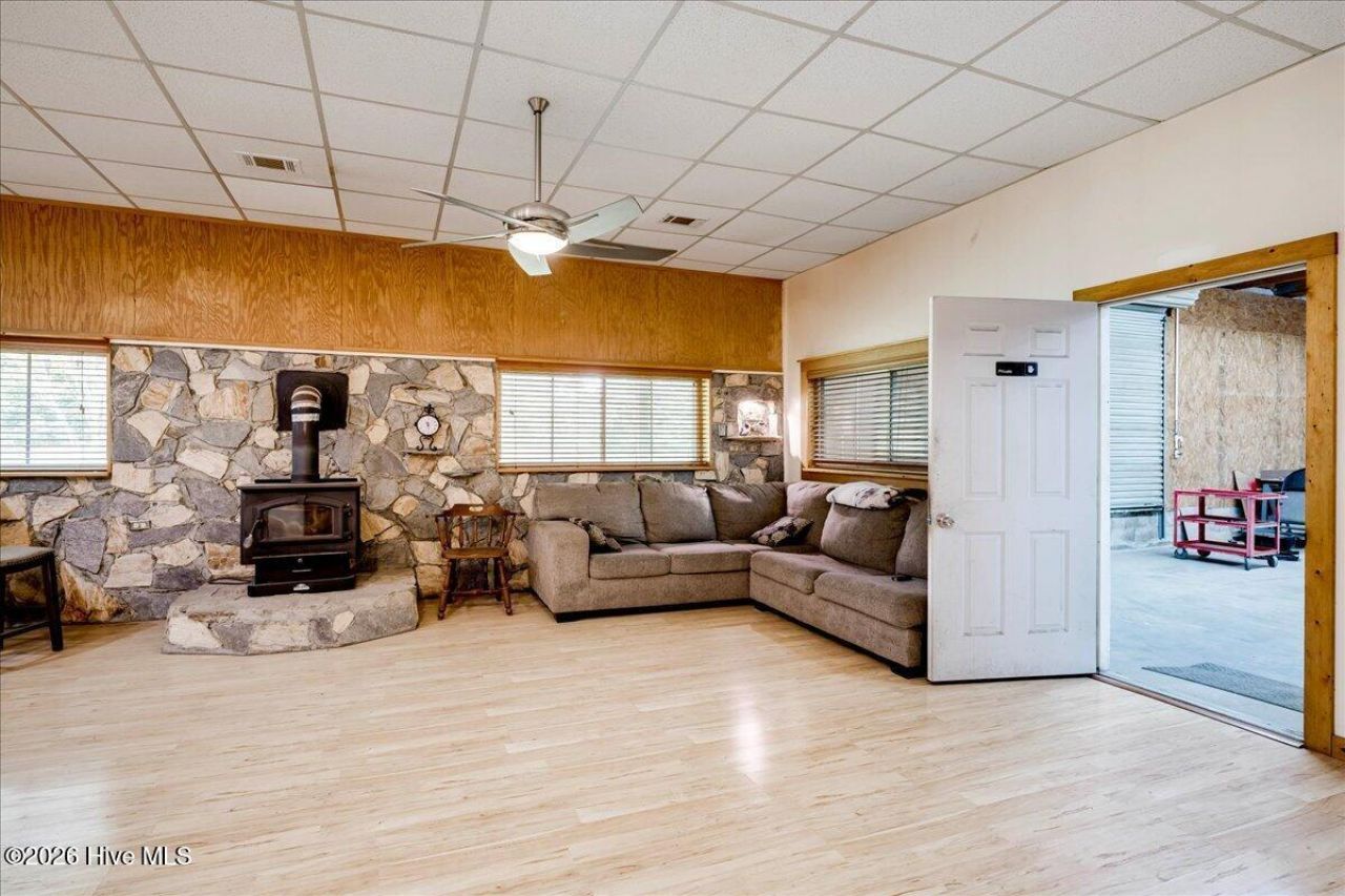 2657 Pine Log Road  Photo 24