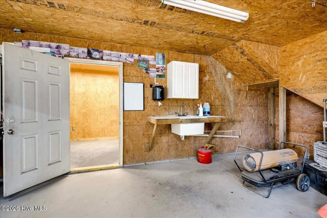 2657 Pine Log Road  Photo 9