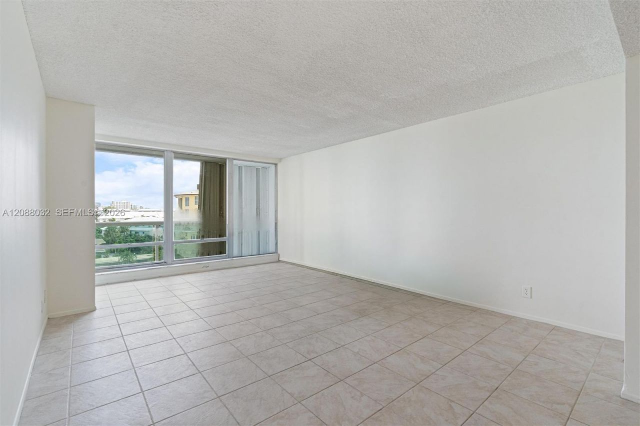 2100 S Ocean Ln, Unit 401, Fort Lauderdale, FL 33316 Photo