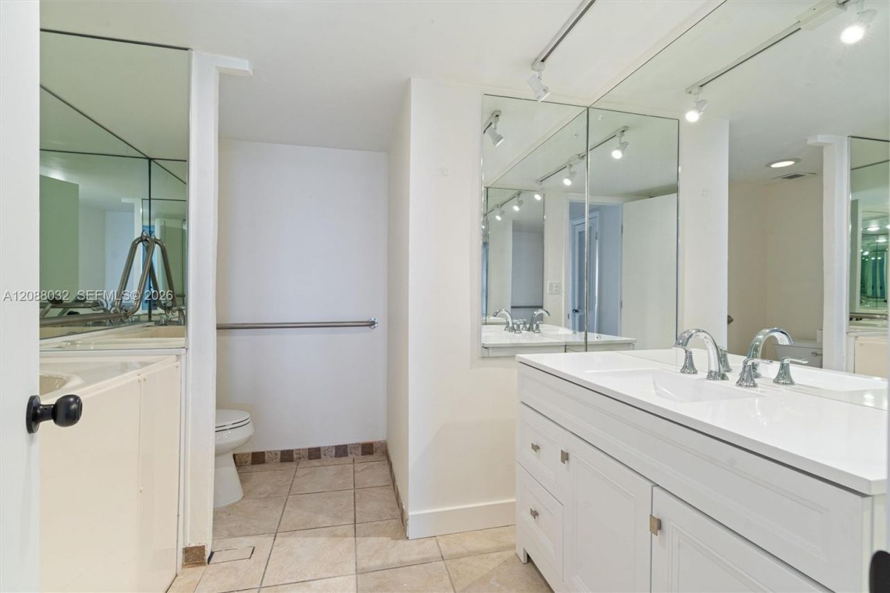 2100 S Ocean Ln, Unit 401, Fort Lauderdale, FL 33316 Photo
