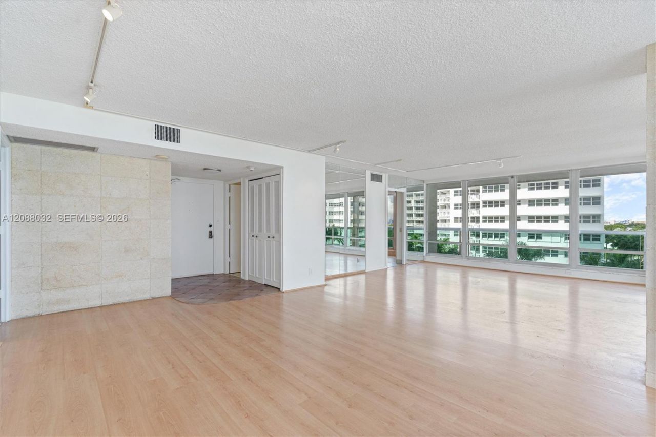 2100 S Ocean Ln, Unit 401, Fort Lauderdale, FL 33316 Photo