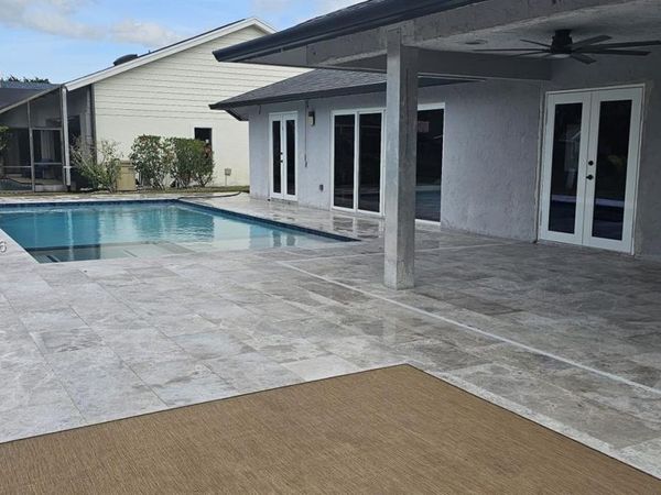 712 Juniper Pl , Wellington, FL 33414