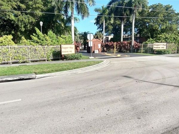 6646 SW 115th Ct, Unit 110, Miami, FL 33173