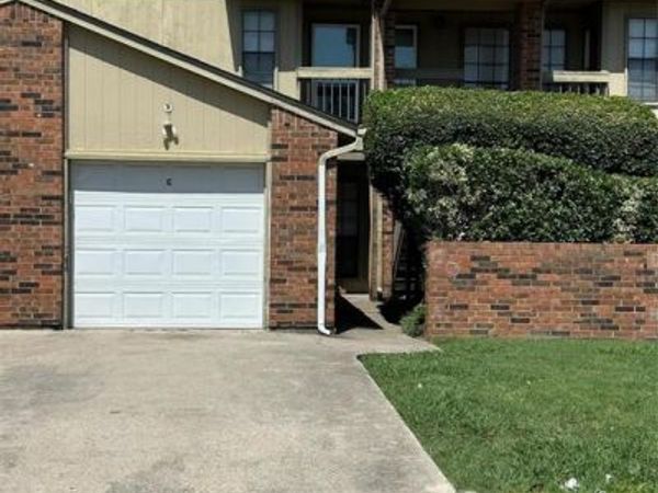 5029 Winder Court , Unit C, North Richland Hills, TX 76180