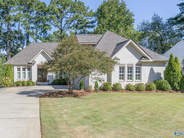 1301 Lowell Drive SE, Huntsville, AL 35801