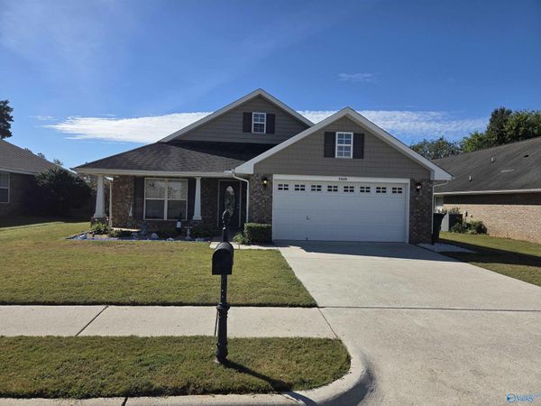 2609 Slate Drive, Huntsville, AL 35803