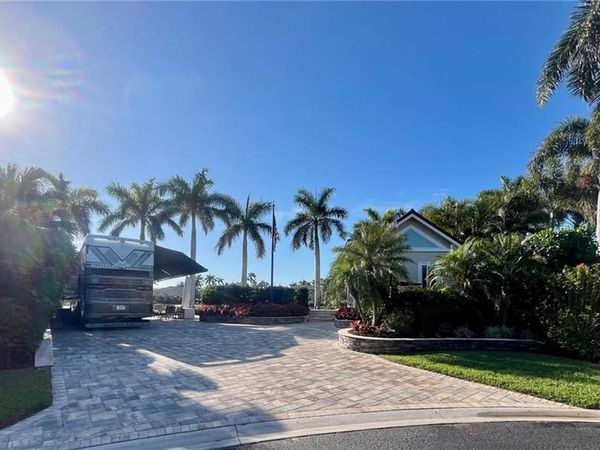 4736 Chariot CT , NAPLES, FL 34114