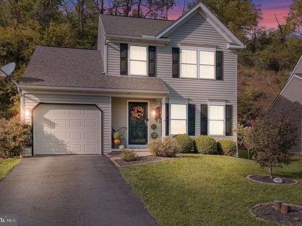 22 RAVINE DRIVE, SHILLINGTON, PA 19607