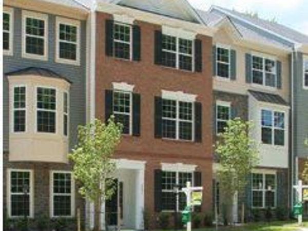 3991 BRADYS HILL ROAD, TRIANGLE, VA 22172