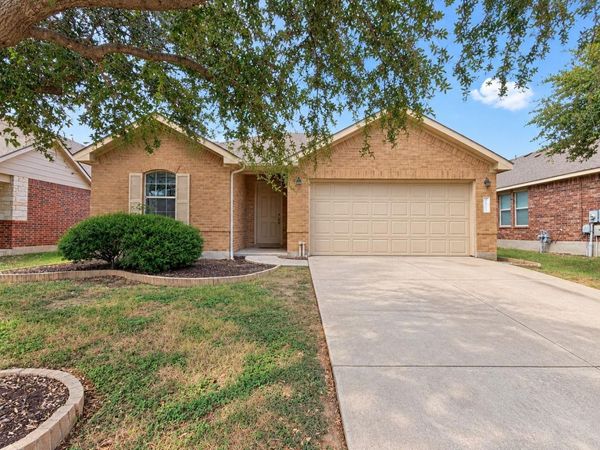 2417 Ericanna LN, Leander, TX 78641