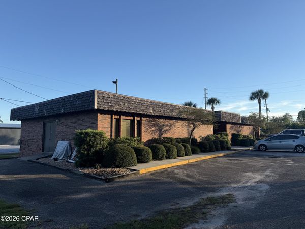 760 Airport Road , Panama City, FL 32405