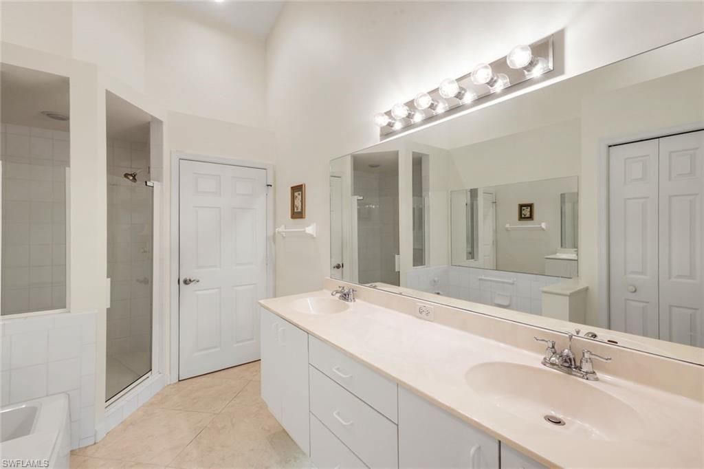 1695 Windy Pines Dr, Unit 2, Naples, FL 34112 Photo