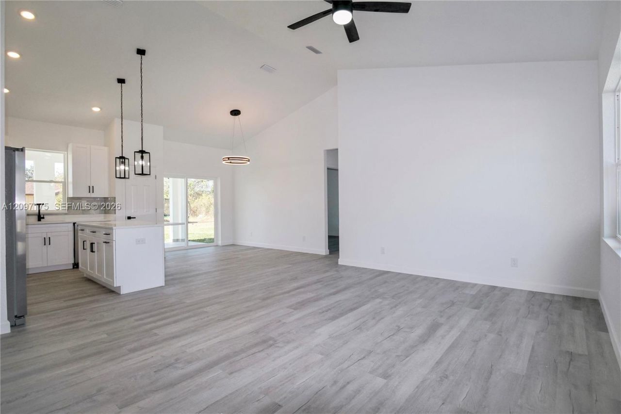 3915 El Rado Ave , Sebring, FL 33872 Photo