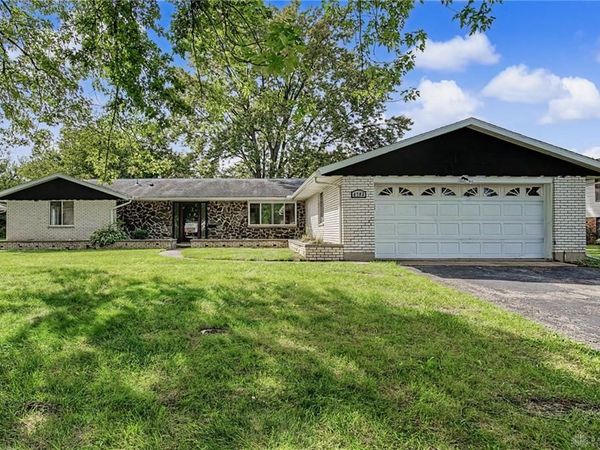 4703 Stonehedge Street, Dayton, OH 45426