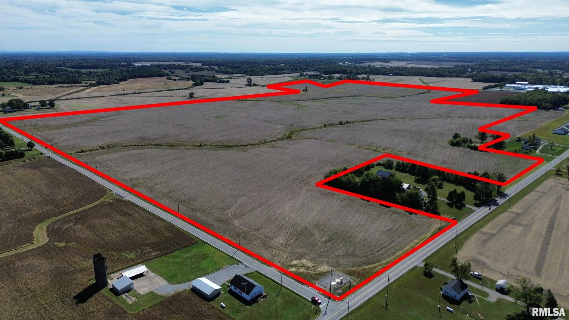 000 Golf Course Road, Marion, IL 62951 Main Photo