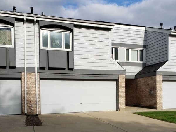 227 Lakeshore Lane , Bloomingdale, IL 60108