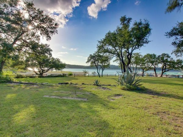 5520 W Beach CIR, Austin, TX 78734