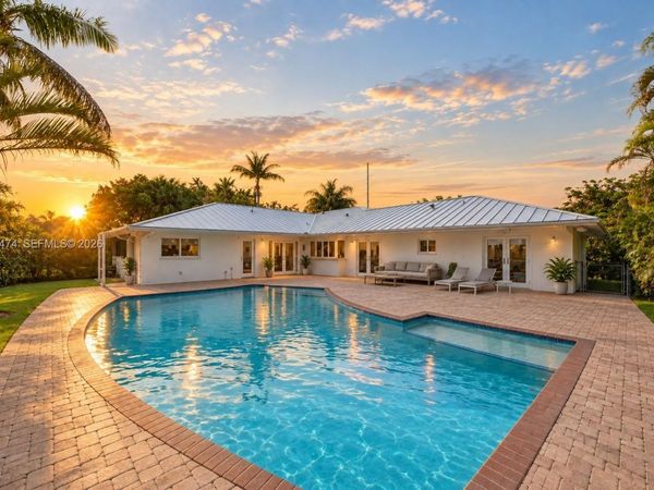 8400 SW 178th St, Palmetto Bay, FL 33157